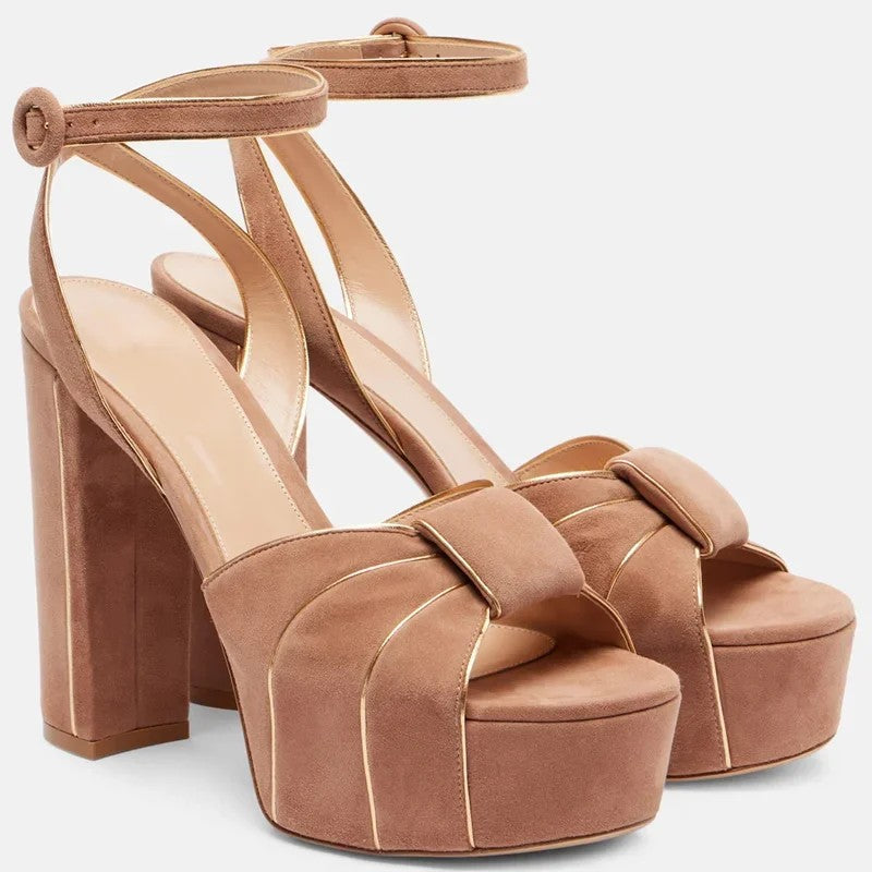 Contessa Knot Pumps