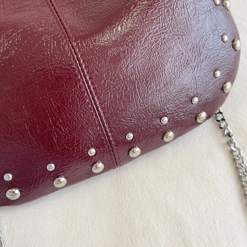 Domina Rivet Hobo