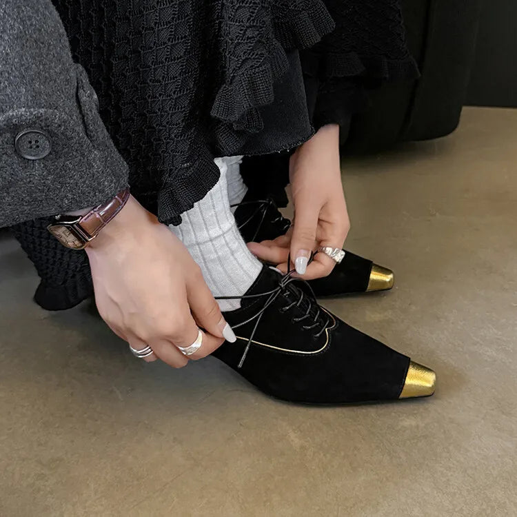 Punta Oro Pumps