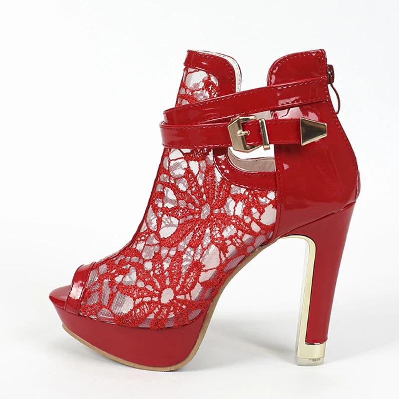 Pizzo Lace Booties