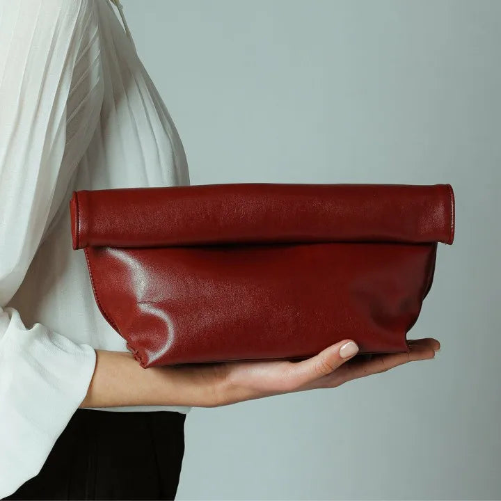 Forma Fold Clutch