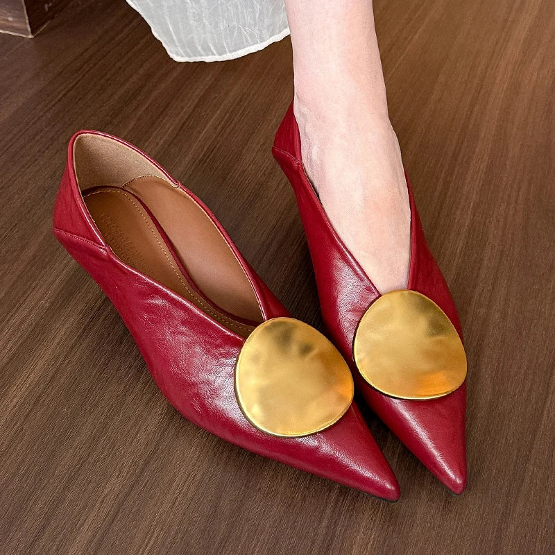 Icon Disc Point Pumps