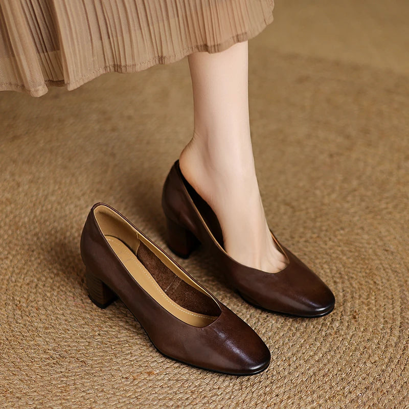Valeria Leather Pumps