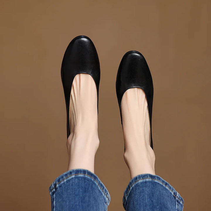 Valeria Leather Pumps