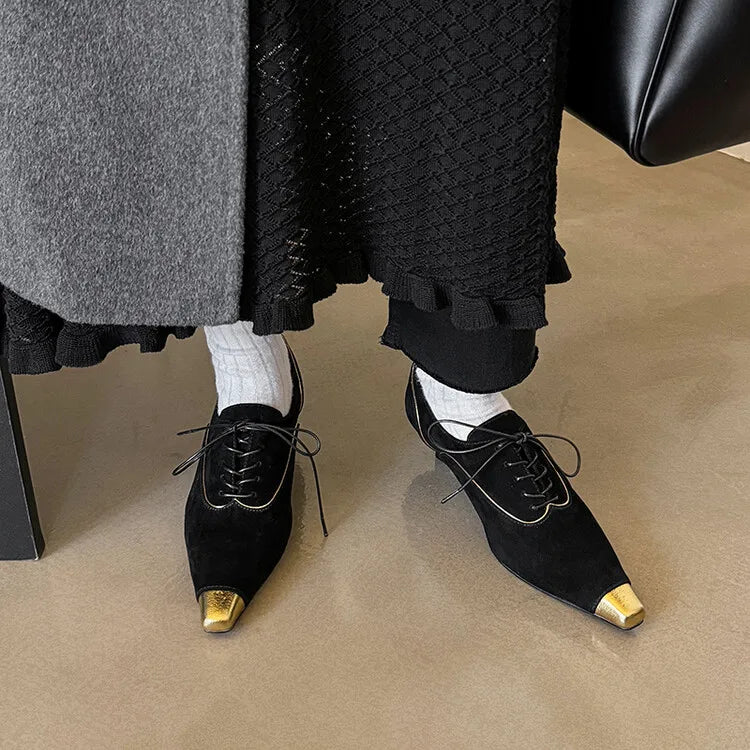 Punta Oro Pumps