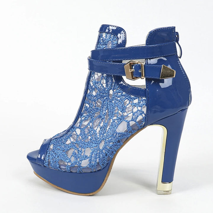 Pizzo Lace Booties