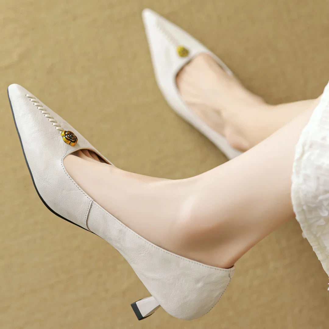 Camellia Atelier Pumps
