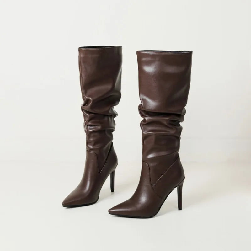 Scala Crease Boot