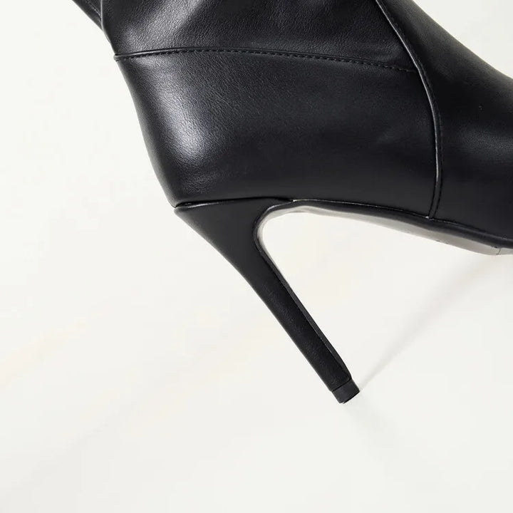 Scala Crease Boot
