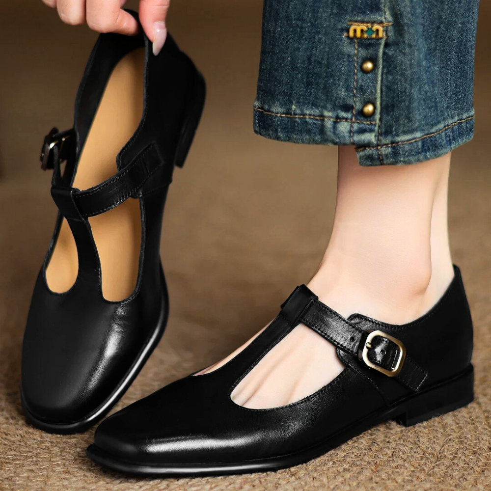 Vellaro T-Strap Flats