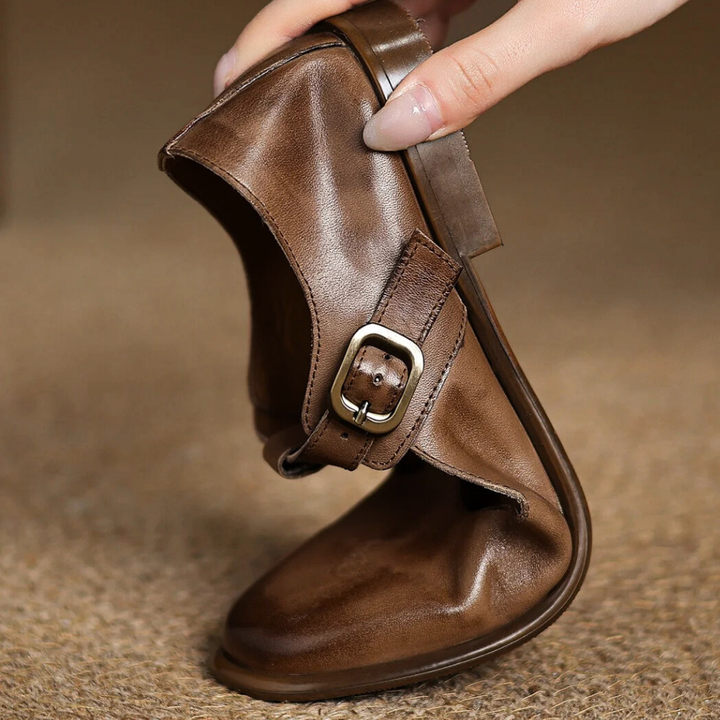 Vellaro T-Strap Flats