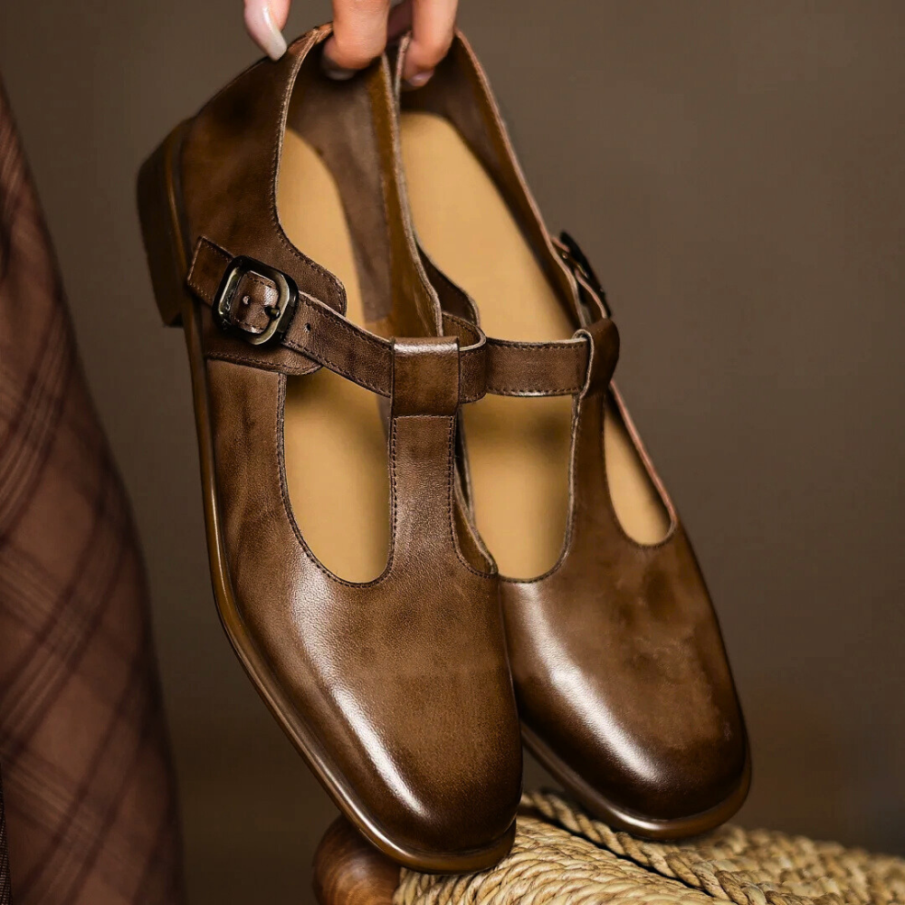 Vellaro T-Strap Flats