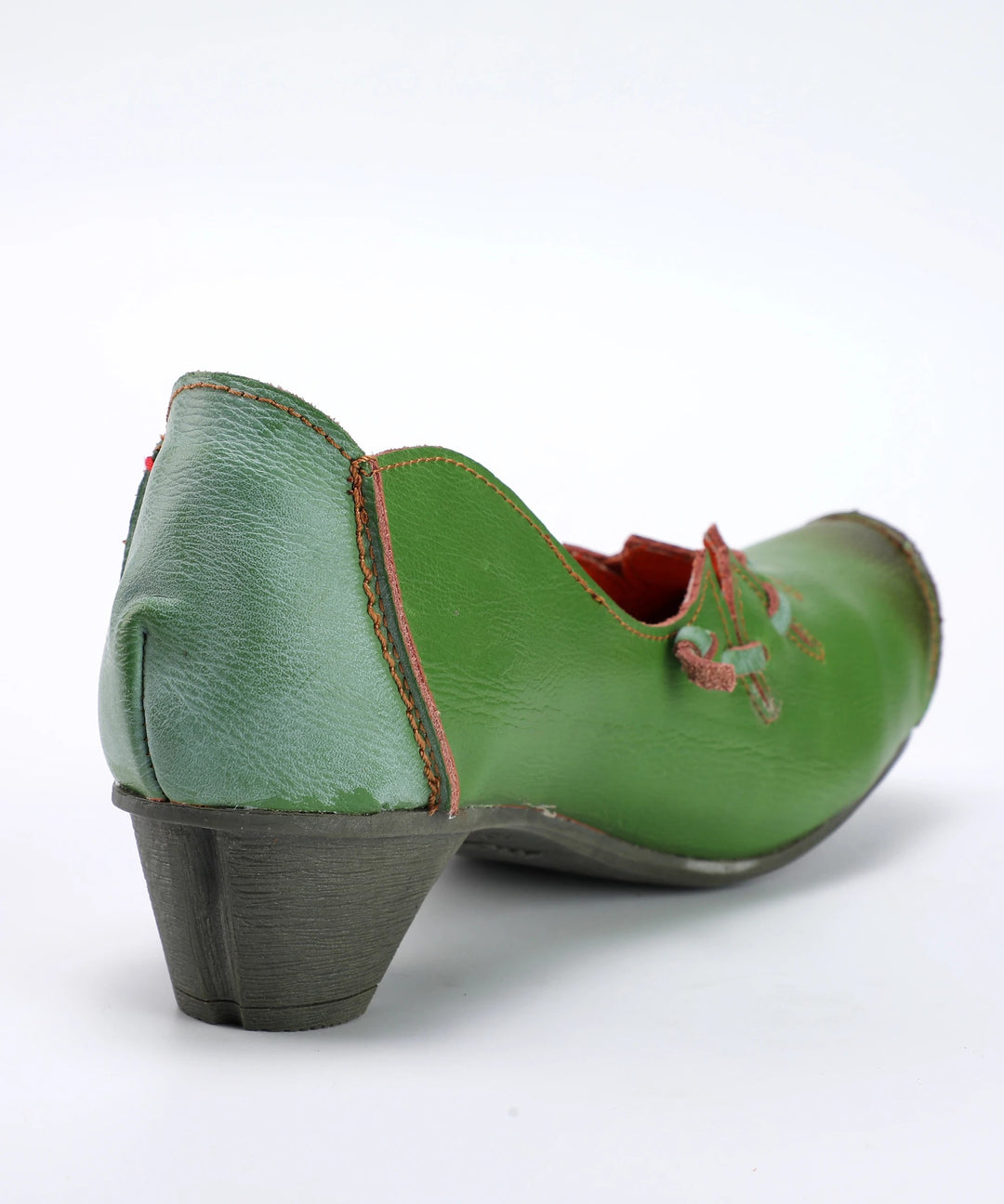 Verbena Leaf-Laced Pumps