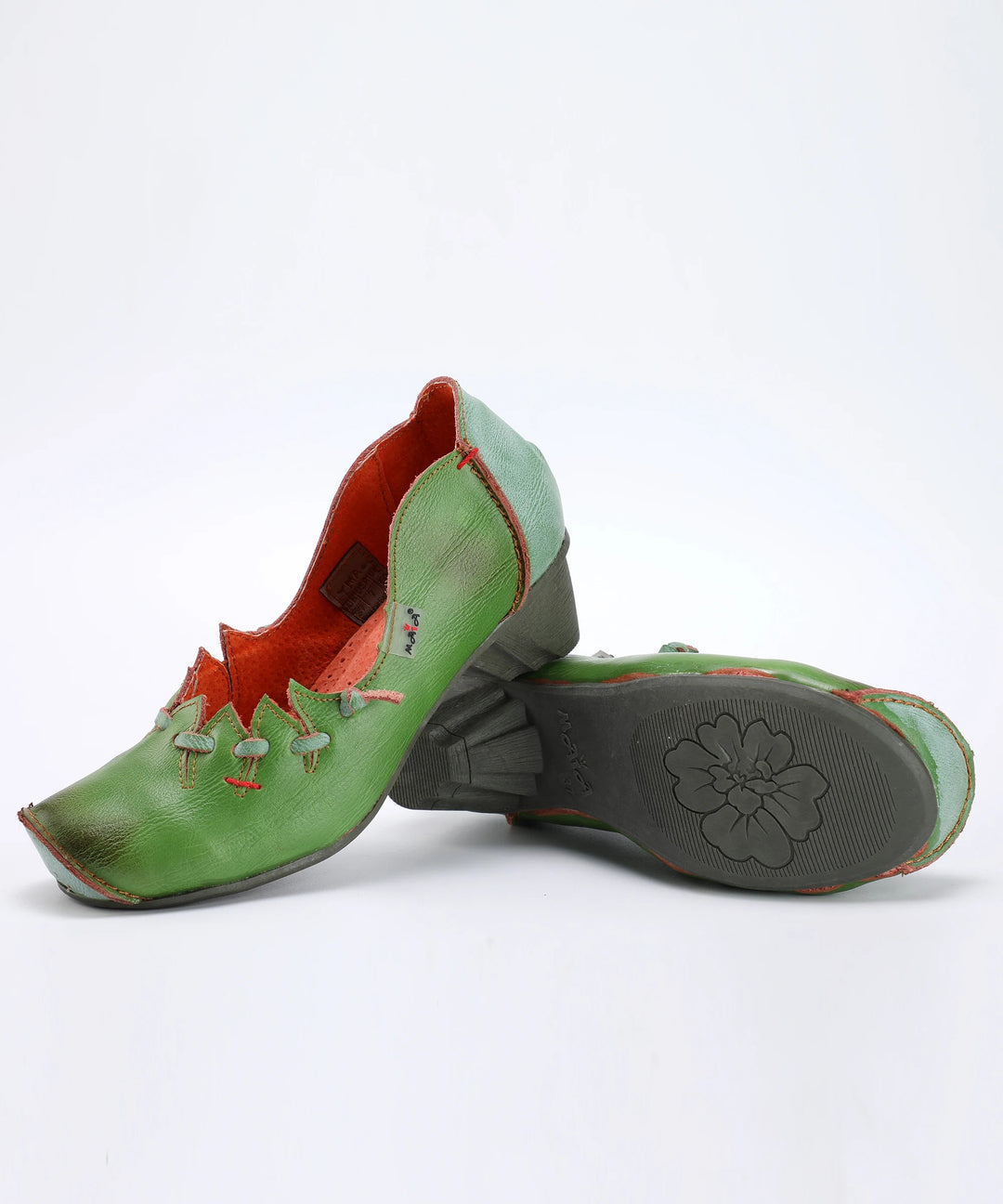 Verbena Leaf-Laced Pumps